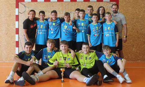 Starší žáci SKP ovládli turnaj v Horce nad Moravou. Vyhráli všech šest utkání