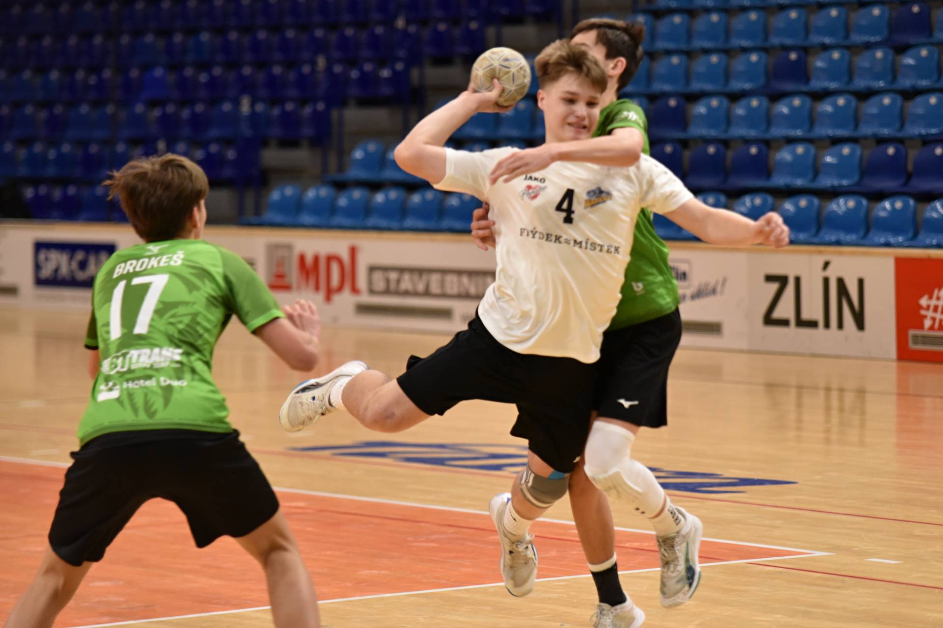 Starší žáci SKP připsali čtyři body v žákovské lize