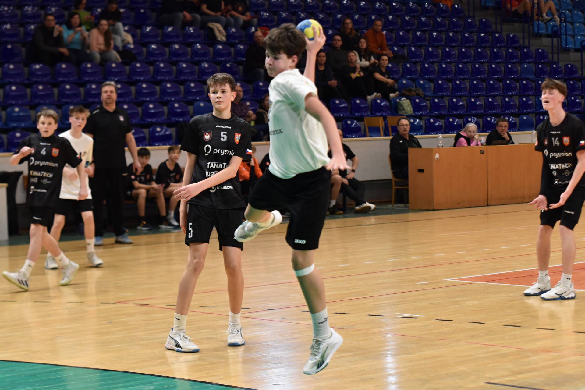 Starší žáci SKP připsali čtyři body v žákovské lize