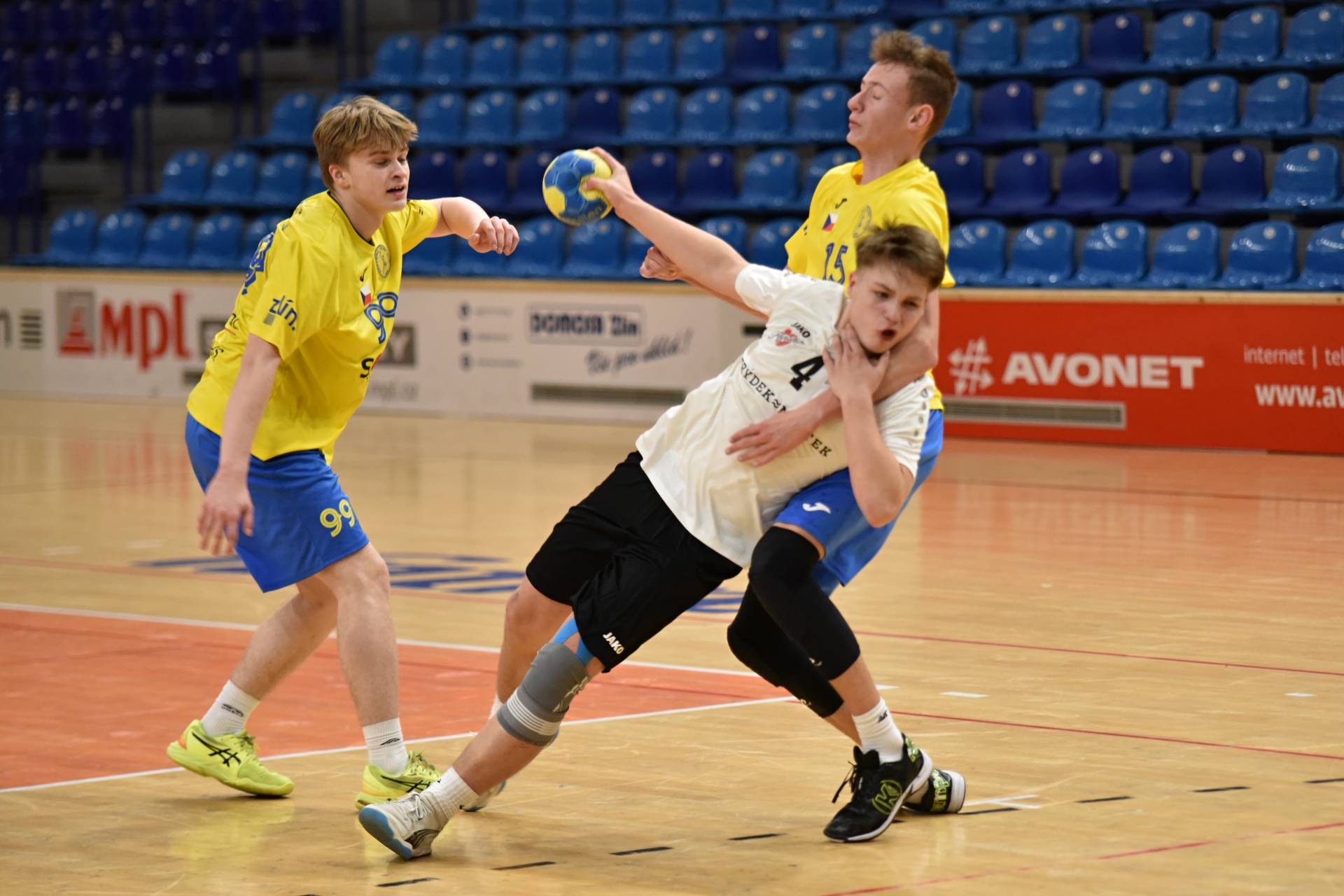 Starší žáci SKP připsali čtyři body v žákovské lize