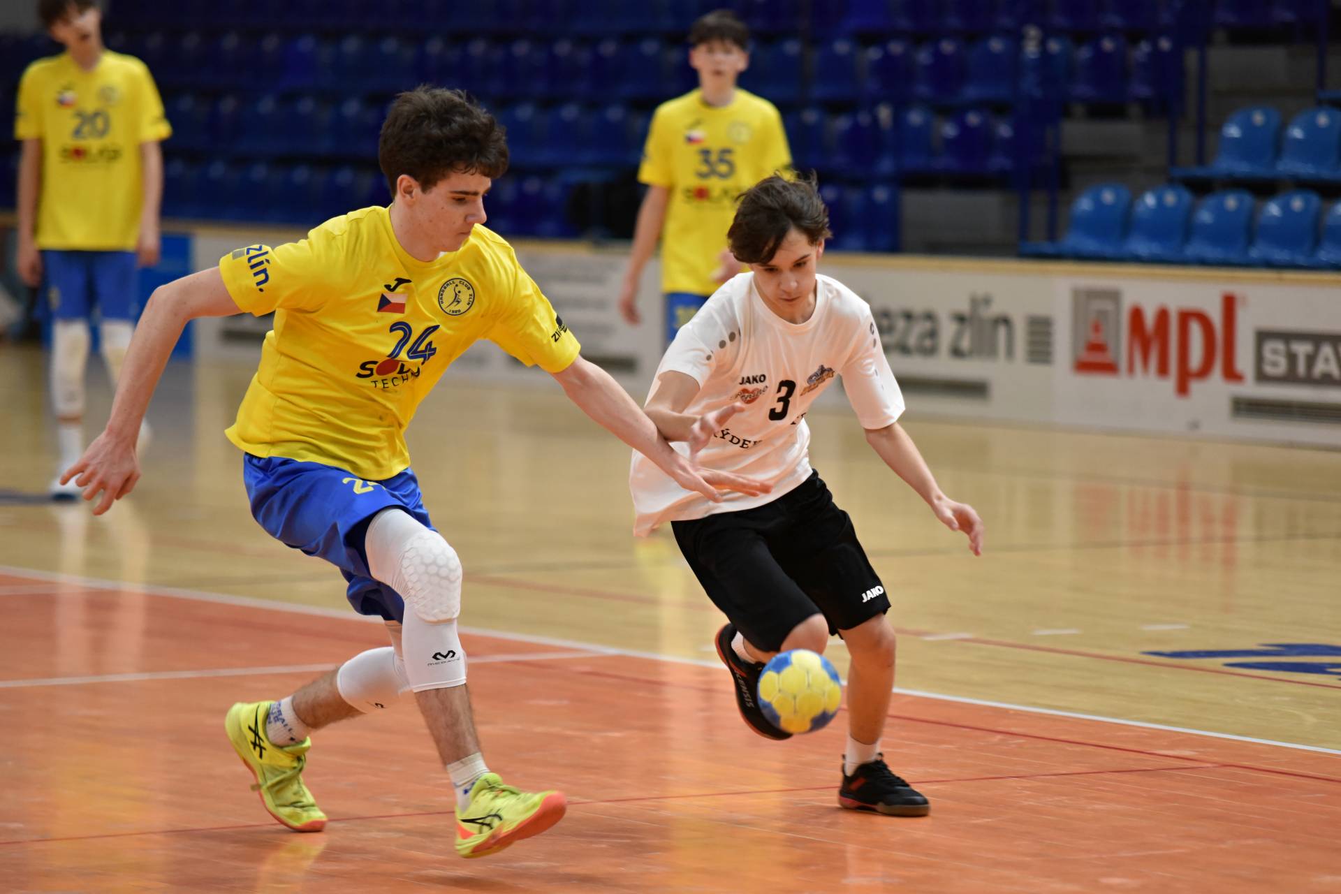 Starší žáci SKP připsali čtyři body v žákovské lize